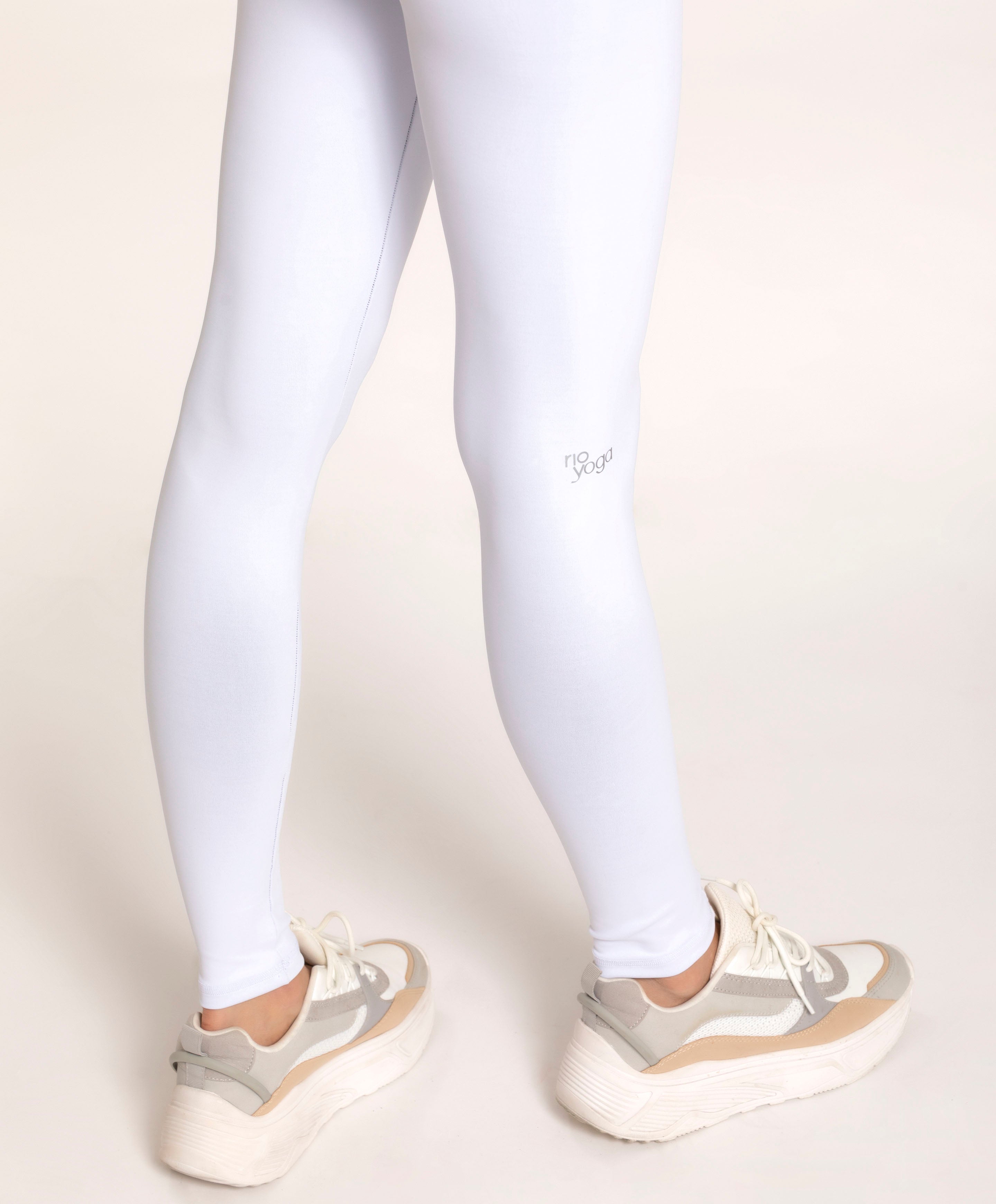 Football RioBlackout™ Leggings White – Rio Yoga